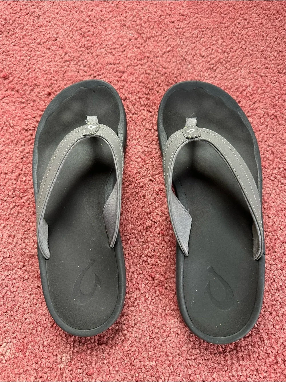 OluKai Gray Women's Thong Sandals